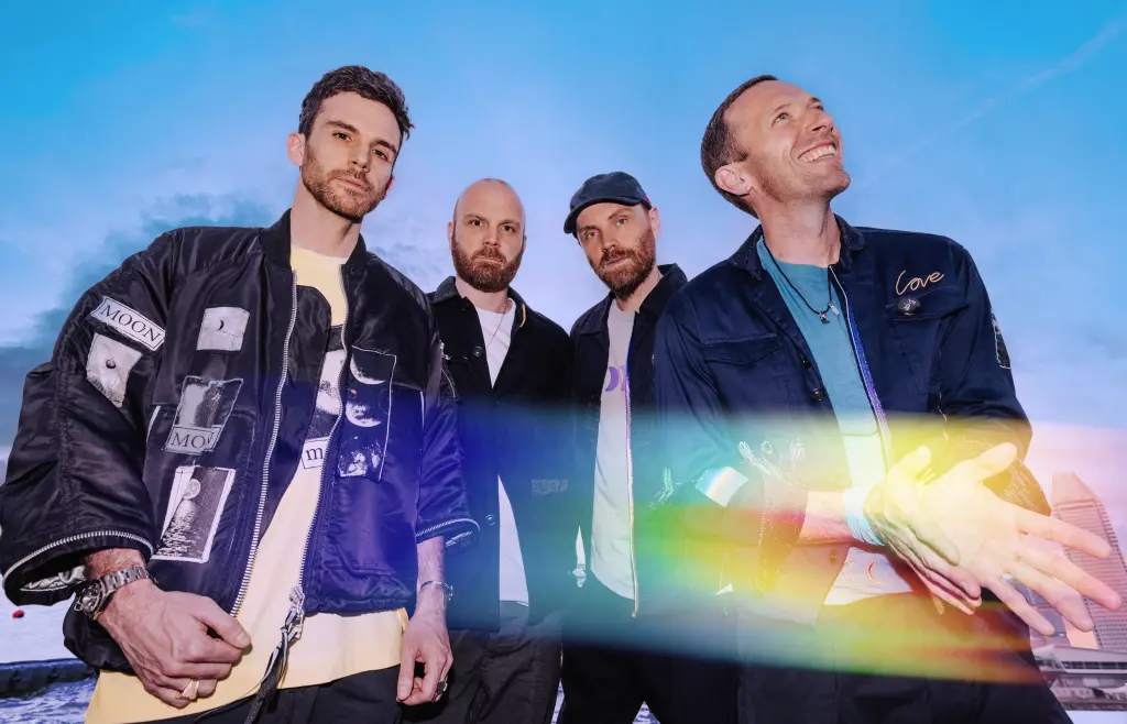 I COLDPLAY Debuttano Alla 1 Tra Album E Formati Fisici OLLY ANGELINA