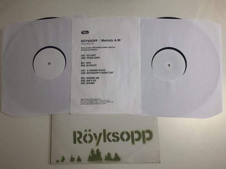 Il disco dei Röyksopp – Melody A.M. disegnato da Banksy è stato venduto a $ 8178