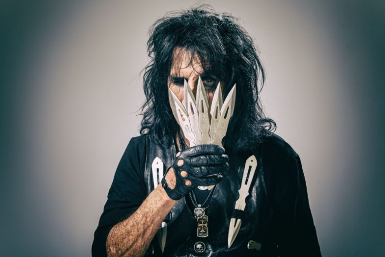 Video: ALICE COOPER – “Don’t Give Up