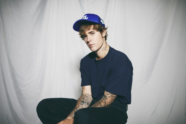 Video e Testo: JUSTIN BIEBER – “Holy” ft. Chance The Rapper