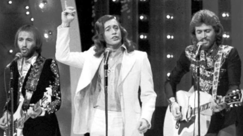 BEE GEES. In Our Own Time” la storia dei tre fratelli Gibb su RAI 5