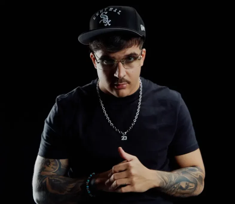GEOLIER: dal Maradona ha svelato feat. e tracklist di “DIO LO SA”