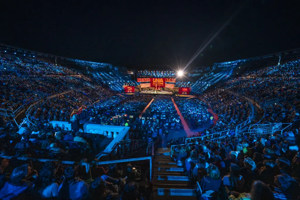 UNA NESSUNA CENTOMILA IN ARENA. Scaletta, Duetti E Canzoni Del Concerto ...