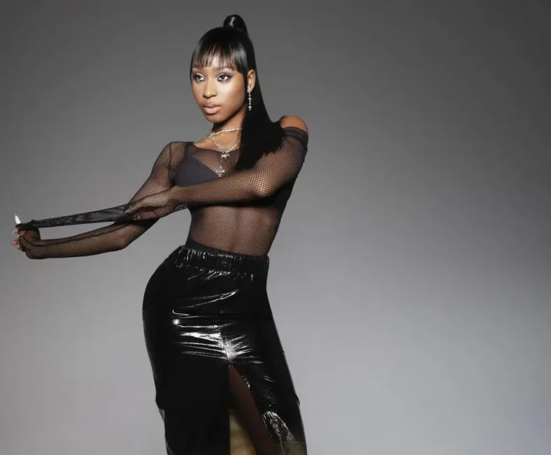 NORMANI con “Dopamine” infondo gioia e euforia [Traccia per Traccia]