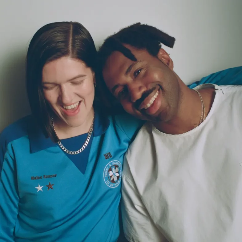 ROMY & SAMPHA in combo per il nuovo singolo “I’m On Your Team” [Guarda il video]